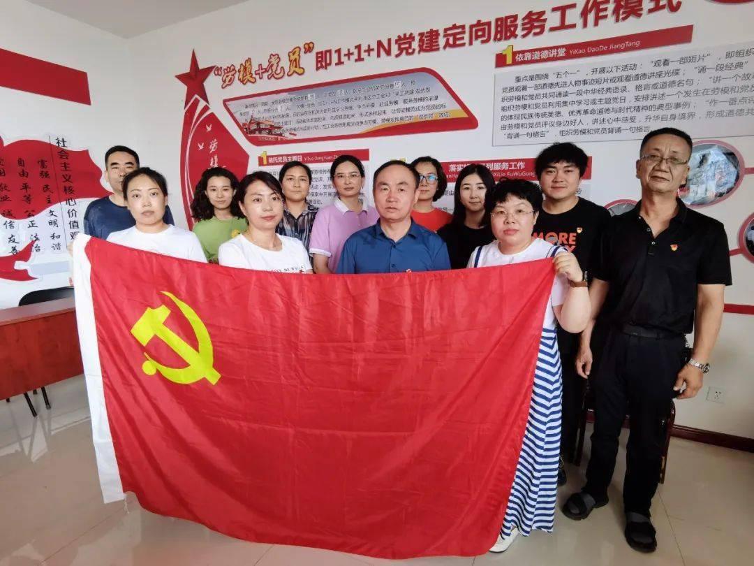 苹果手机怎么下载大象驾校游戏画面